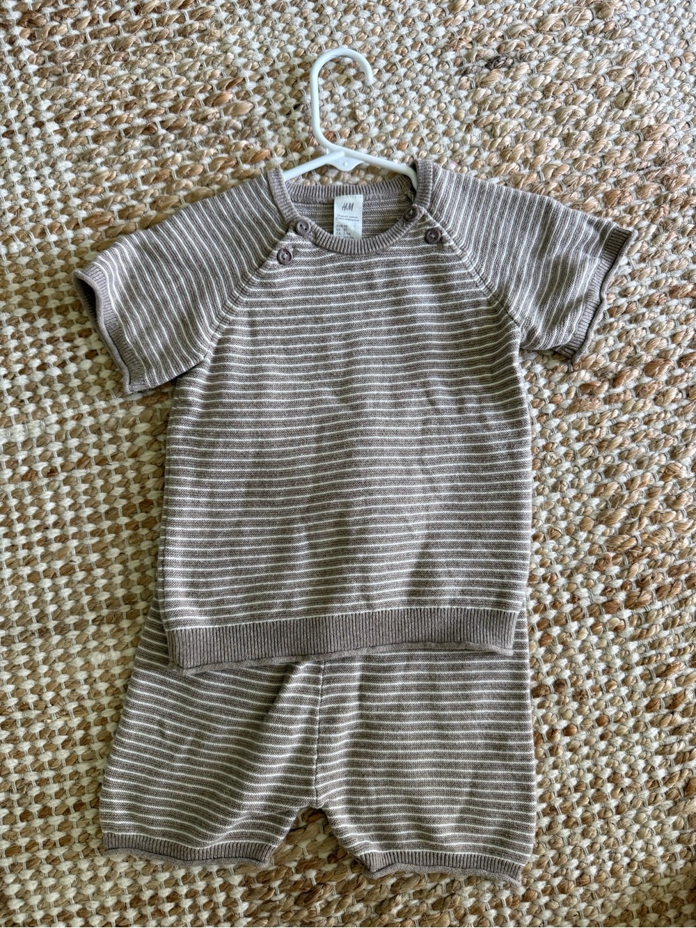H&M Beige and Cream Striped Knit Set - 3T
